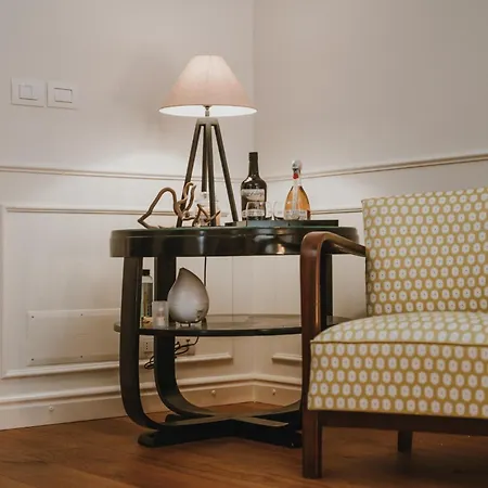 Semesterbostad Dimora Adriani, Charme E Relax Nel Cuore Delle Langhe Cherasco